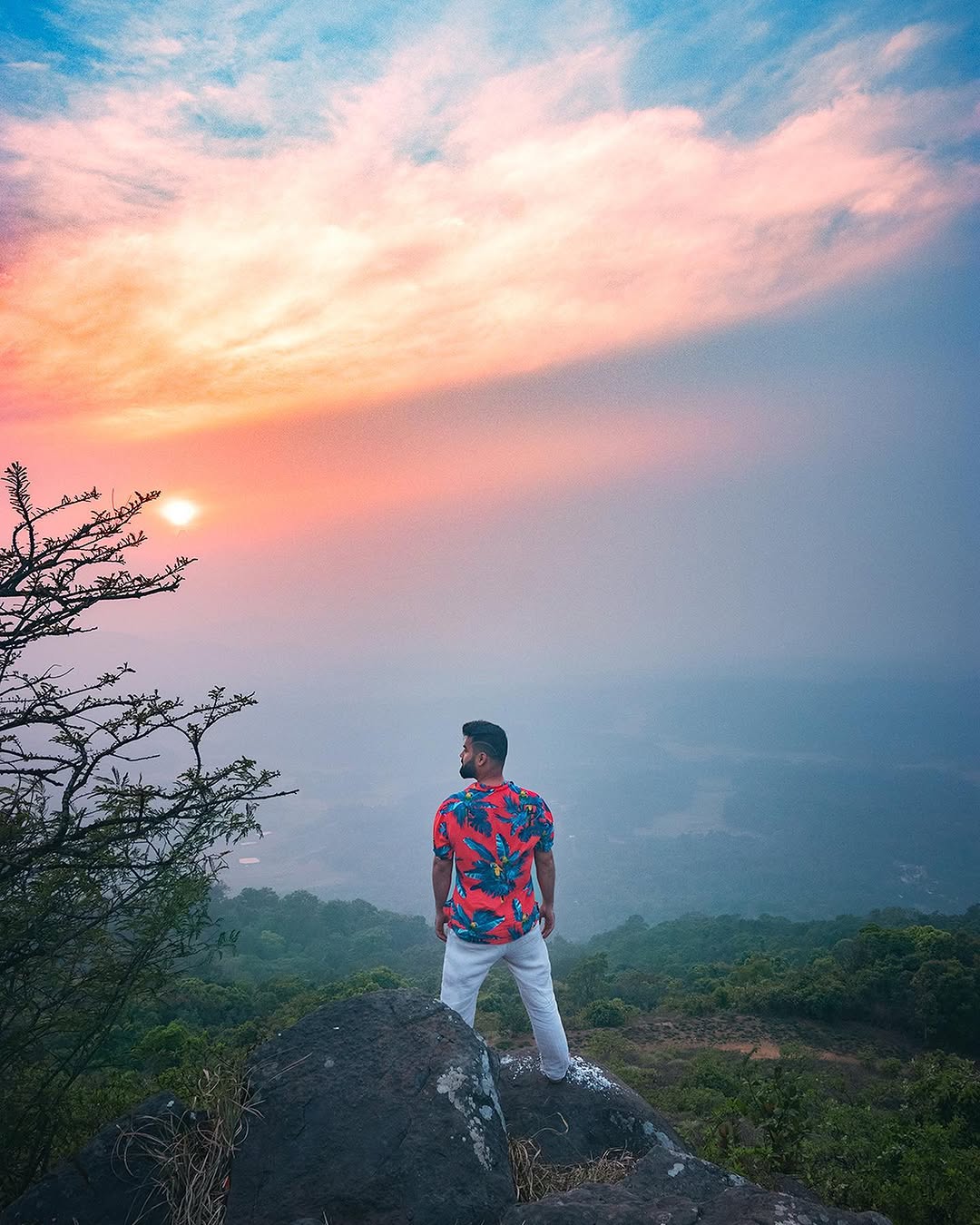 Public Instagram post by Isa Khan | Photographer & Videographer